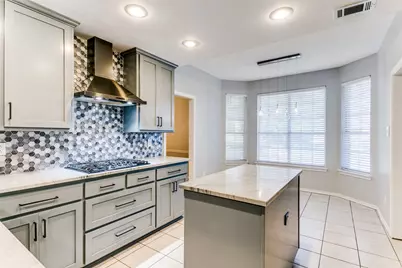 2930 Willow Creek Drive, Grapevine, TX 76051 - Photo 9