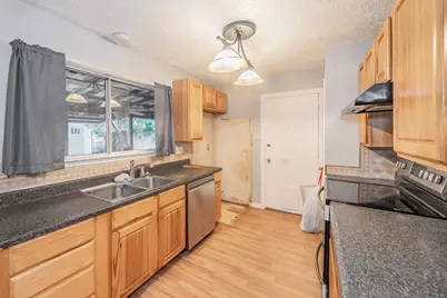 4633 Waterway Drive N, Fort Worth, TX 76137 - Photo 7