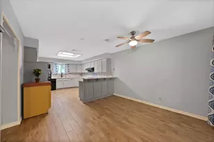 2812 Whisperwood Trail, Dalworthington Gardens, TX 76016 - Photo 9