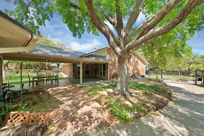 2812 Whisperwood Trail, Dalworthington Gardens, TX 76016 - Photo 5