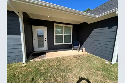 505 S Sky Court, Granbury, TX 76049 - Photo 3