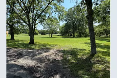 1049 Industrial Boulevard, Point, TX 75472 - Photo 13