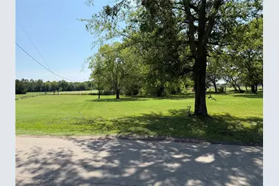 1049 Industrial Boulevard, Point, TX 75472 - Photo 11