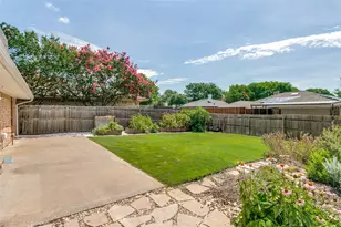 2416 Heather Hill Ln, Plano, TX 75075 - Photo 5