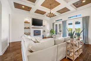 2009 Tree Top Ct, Granbury, TX 76049 - Photo 9