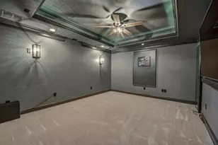 2009 Tree Top Ct, Granbury, TX 76049 - Photo 29