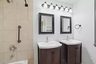 8660 Kingspoint Dr, Dallas, TX 75238 - Photo 15