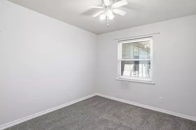 8660 Kingspoint Drive, Dallas, TX 75238 - Photo 23