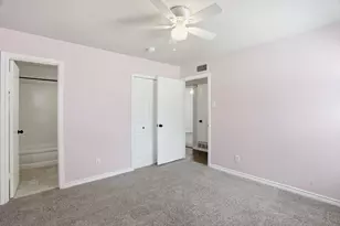 8660 Kingspoint Dr, Dallas, TX 75238 - Photo 19