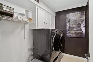 3228 Grantwood Dr, Dallas, TX 75229 - Photo 25