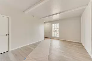 1313 Willow Wood Ct, Irving, TX 75060 - Photo 5