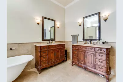 6205 Twin Oaks Circle, Dallas, TX 75240 - Photo 19