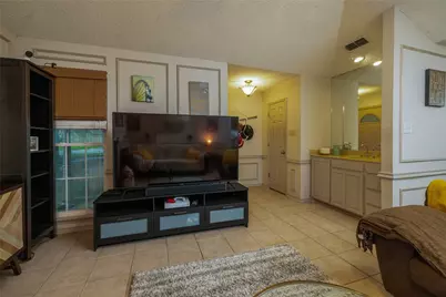 215 Mountainview Drive, Hurst, TX 76054 - Photo 5