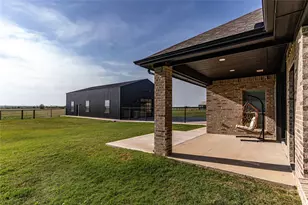 180 Lakecrest Dr, Muenster, TX 76252 - Photo 7