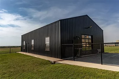 180 Lakecrest Drive, Muenster, TX 76252 - Photo 9