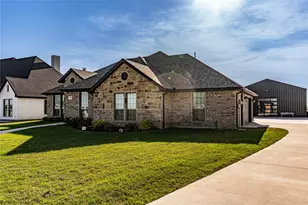 180 Lakecrest Dr, Muenster, TX 76252 - Photo 3