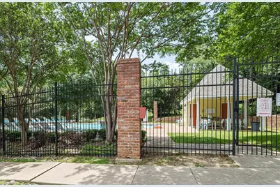 4028 Hanover Place, Tyler, TX 75701 - Photo 5