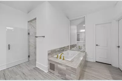 401 Leigh Court, Highland Village, TX 75077 - Photo 17