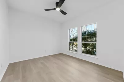 401 Leigh Court, Highland Village, TX 75077 - Photo 21