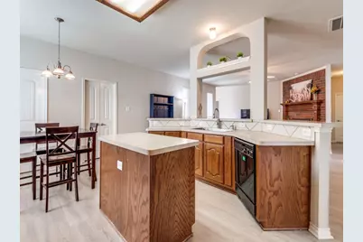 8001 Glenside Drive, Rowlett, TX 75089 - Photo 9