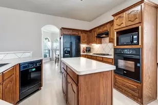 8001 Glenside Dr, Rowlett, TX 75089 - Photo 11