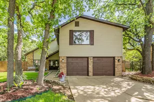 3008 Glenwood Ct, Bedford, TX 76021 - Photo 1