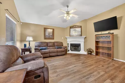 4325 Sweet Clover Lane, Fort Worth, TX 76036 - Photo 5