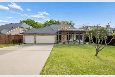 7519 Bradford Pear Drive, Irving, TX 75063 - Photo 3