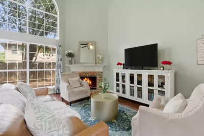 313 Georgian Oak Court, Lake Dallas, TX 75065 - Photo 5