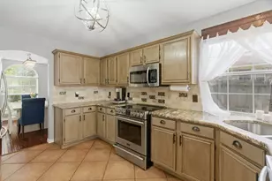 313 Georgian Oak Ct, Lake Dallas, TX 75065 - Photo 11