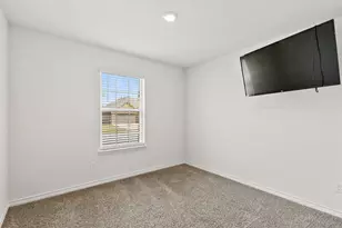 617 Calm Springs Dr, Princeton, TX 75407 - Photo 9