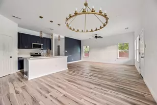 1014 Trinity St, Cleburne, TX 76031 - Photo 9