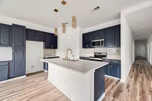 1014 Trinity St, Cleburne, TX 76031 - Photo 7