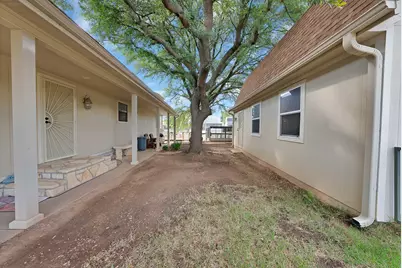 4514 Robin Court, Granbury, TX 76049 - Photo 33