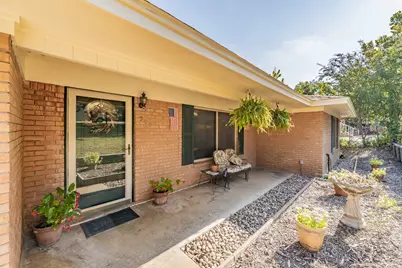 300 Shoreline Drive, Azle, TX 76020 - Photo 5