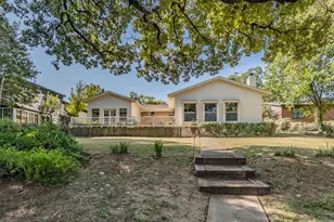 300 Shoreline Dr, Azle, TX 76020 - Photo 1