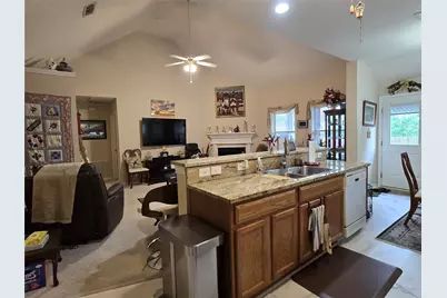 6013 Meadowglen Drive, Denton, TX 76226 - Photo 9
