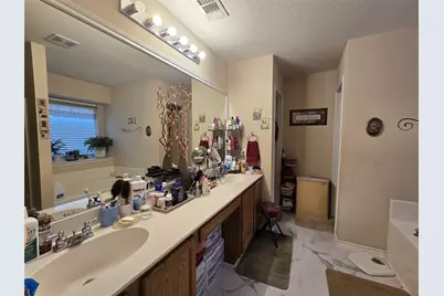 6013 Meadowglen Drive, Denton, TX 76226 - Photo 15