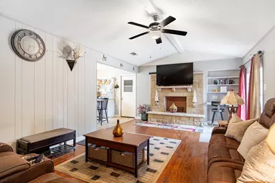 353 Brook Hollow Drive, DeSoto, TX 75115 - Photo 17