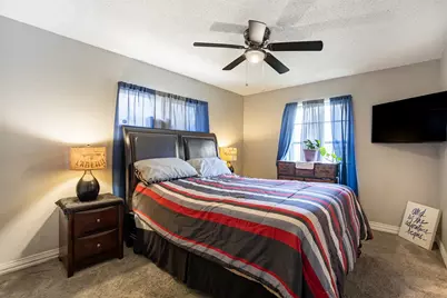 353 Brook Hollow Drive, DeSoto, TX 75115 - Photo 29