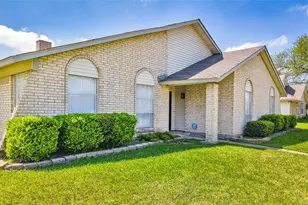 5231 Barcelona Dr, Garland, TX 75043 - Photo 5