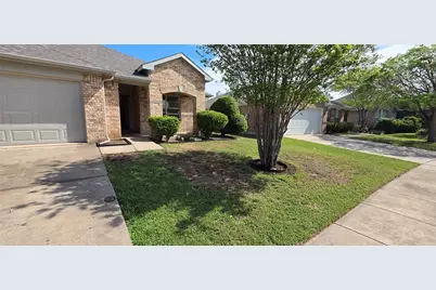 5832 World Champion Court, Fort Worth, TX 76179 - Photo 3