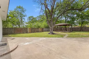 215 Glenview St, Dallas, TX 75217 - Photo 35
