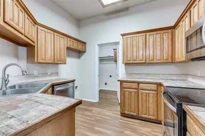 113 Saint James Court, Rhome, TX 76078 - Photo 11