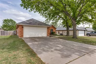 113 St James Ct, Rhome, TX 76078 - Photo 1