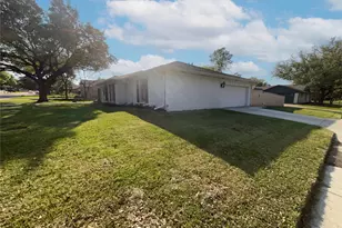 2800 N Surrey Dr, Carrollton, TX 75006 - Photo 17