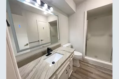 2800 N Surrey Drive, Carrollton, TX 75006 - Photo 15