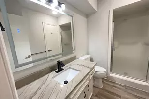 2800 N Surrey Dr, Carrollton, TX 75006 - Photo 15