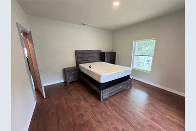 701 Olive Street, Cleburne, TX 76031 - Photo 11