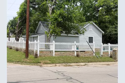 701 Olive Street, Cleburne, TX 76031 - Photo 3